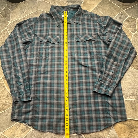 Columbia Omni-Shield Long Sleeve Button Down Shirt - Picture 8 of 9